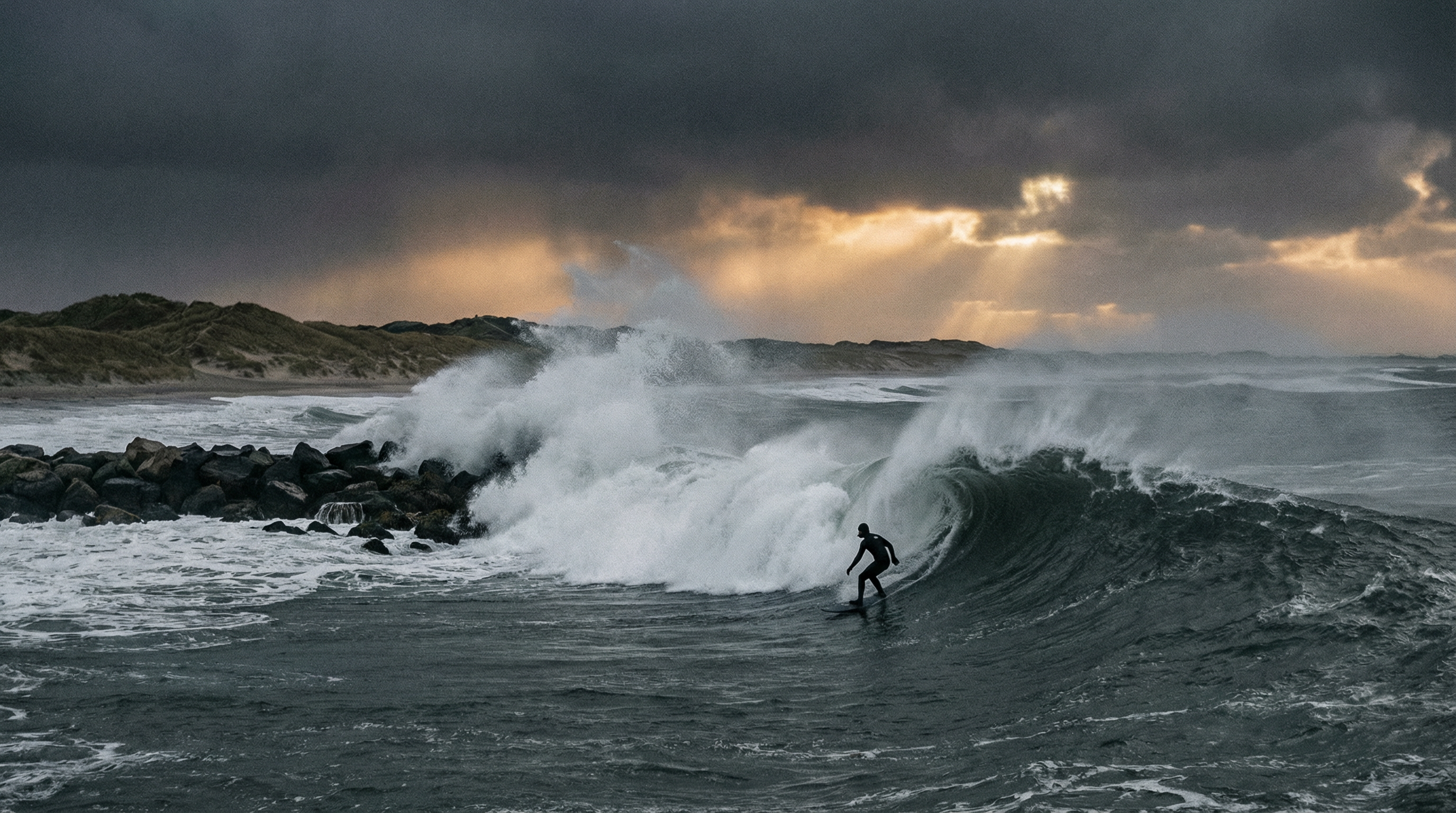 Massive North Sea wave at Cold Hawaii, Klitmøller